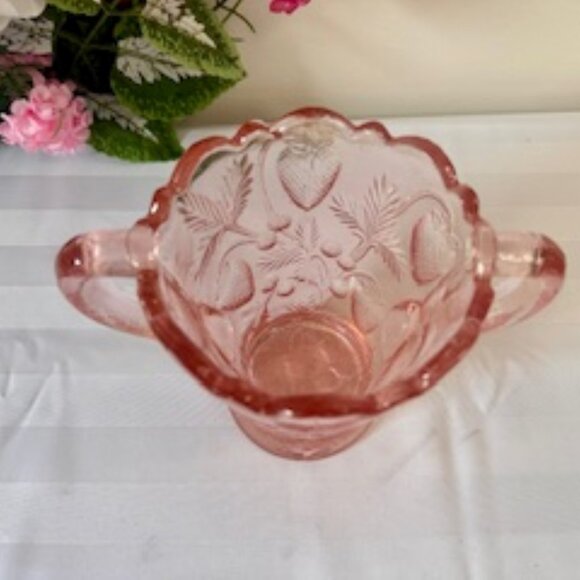 Fenton Pink Art Glass Vase Vintage Dual Handle Strawberry Pattern Scalloped Rim - Picture 5 of 7